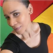 Bailarina profesional graduada de escuela de arte en Cuba, con más de 20 años de experiencia. Realizo clases presenciales de salsa y ritmos latinos